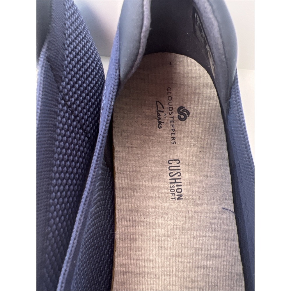 Clarks Cloudsteppers Womens 8.5M Navy Knit Ballet Flats Cushion Soft NWOT - Picture 13 of 16